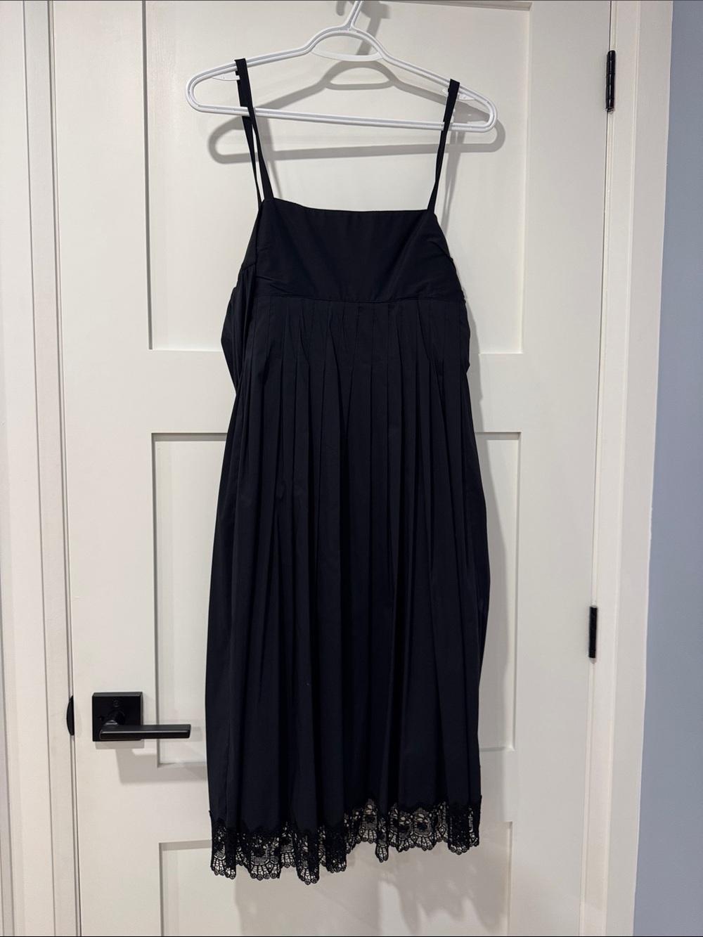 Robert Rodriguez - Classic Black Spaghetti-Strap Pleated Dress with Lace Hem
